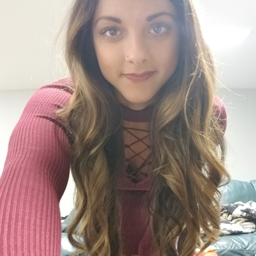 Meet your Posher, Hannah